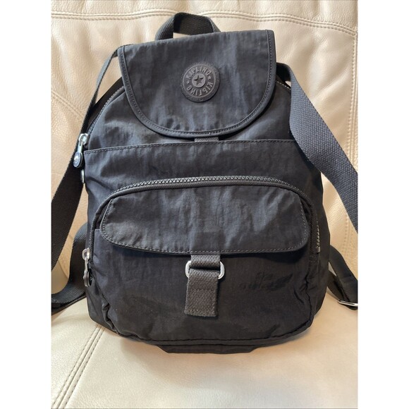 Kipling Backpack Bag Queenie Small Black Pockets Nylon Live Light - Picture 2 of 16